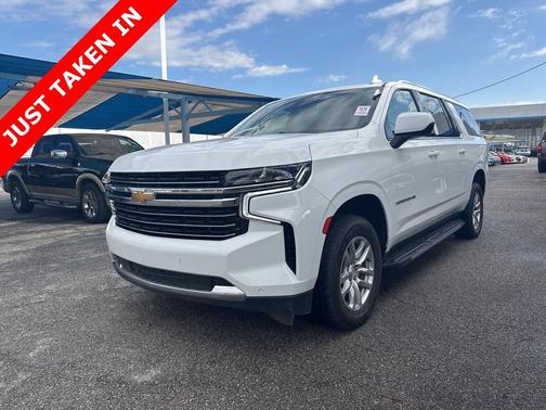 2023 Chevrolet Suburban LT