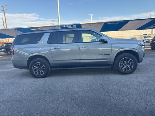 2024 Chevrolet Suburban 4WD Z71