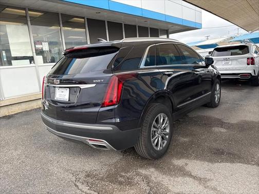 2021 Cadillac XT5 Premium Luxury