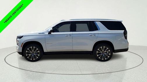 Polar White Tricoat 2026 Chevrolet Tahoe 4WD High Country