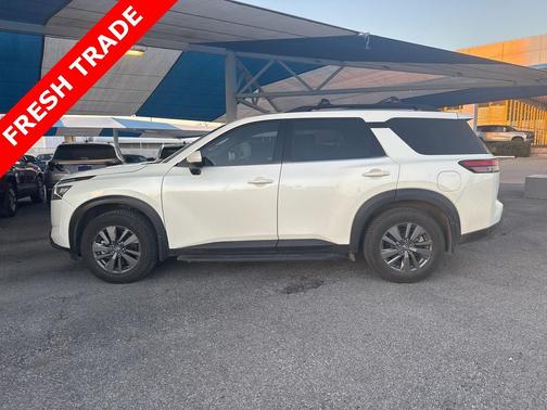 2022 Nissan Pathfinder SV 2WD