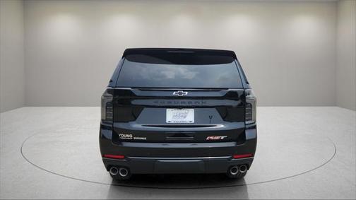 2025 Chevrolet Suburban RST