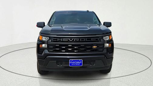 Black 2026 Chevrolet Silverado 1500 Custom