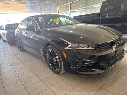 2022 Kia K5 GT-Line