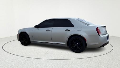 2022 Chrysler 300 Touring