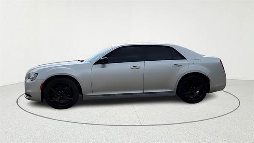2022 Chrysler 300 Touring