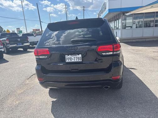 2021 Jeep Grand Cherokee Laredo