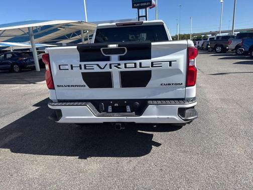 2021 Chevrolet Silverado 1500 Custom