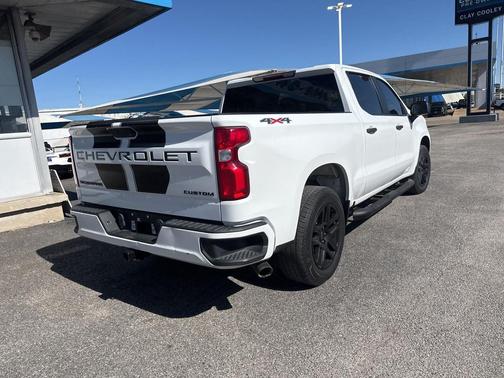 2021 Chevrolet Silverado 1500 Custom