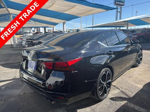 2023 Nissan Altima SR FWD
