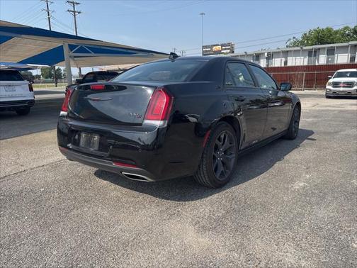 2023 Chrysler 300 S