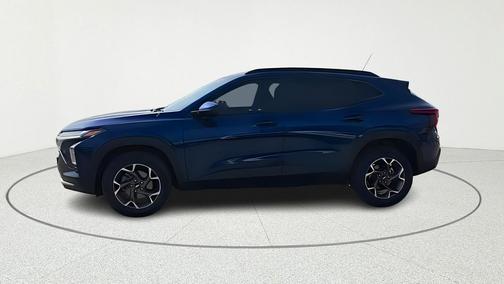Blue Glow Metallic 2024 Chevrolet Trax LT
