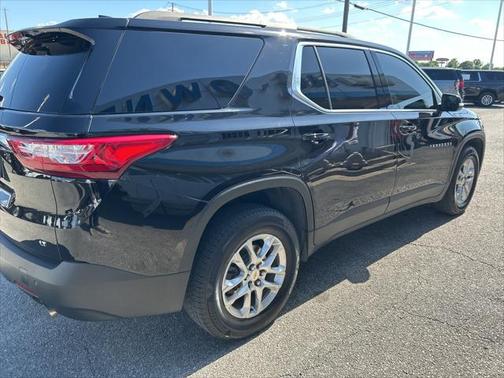 2021 Chevrolet Traverse LT Cloth