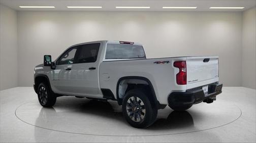 2024 Chevrolet Silverado 2500 Custom