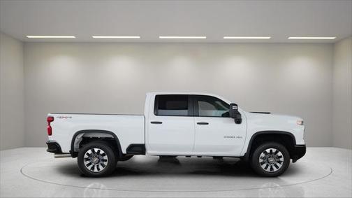 2024 Chevrolet Silverado 2500 Custom