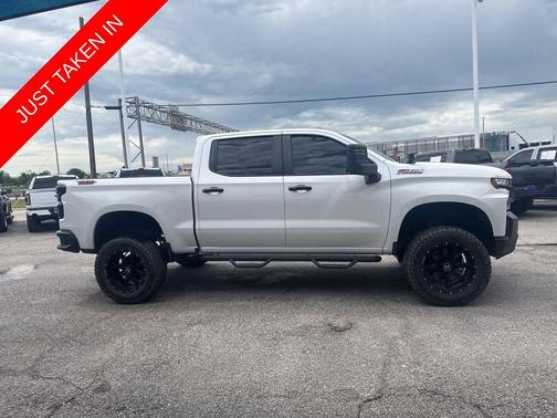 Iridescent Pearl Tricoat 2021 Chevrolet Silverado 1500 LT Trail Boss