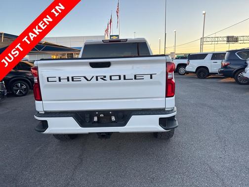 2022 Chevrolet Silverado 1500 Custom