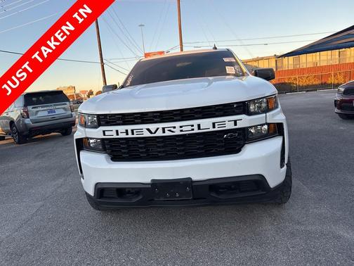 2022 Chevrolet Silverado 1500 Custom