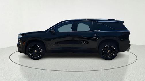 Mosaic Black Metallic 2026 Chevrolet Traverse LT