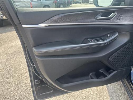 2023 Jeep Grand Cherokee Limited X