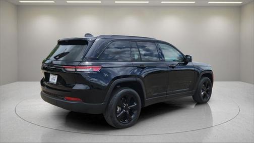 2023 Jeep Grand Cherokee Limited X