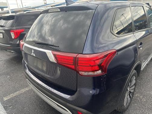 2020 Mitsubishi Outlander ES