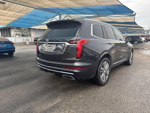2021 Cadillac XT6 Premium Luxury FWD