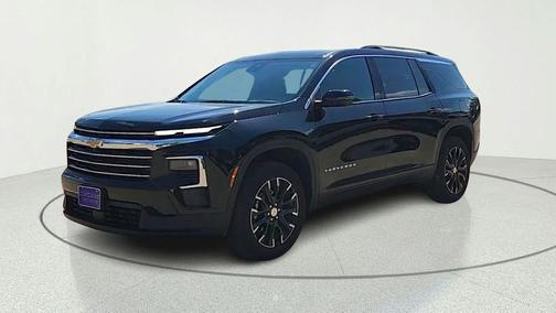 Mosaic Black Metallic 2026 Chevrolet Traverse LT