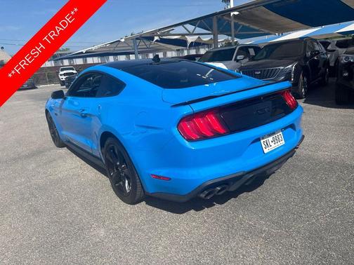 Grabber Blue Metallic 2022 Ford Mustang GT