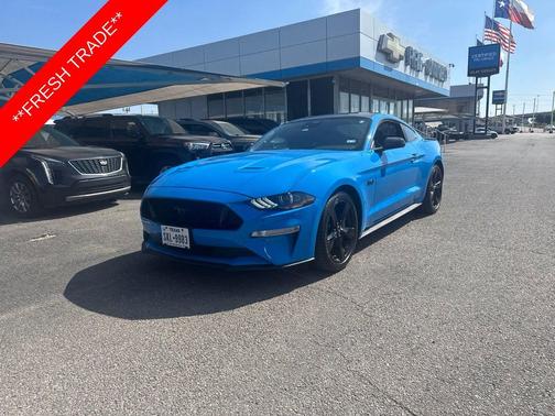 Grabber Blue Metallic 2022 Ford Mustang GT