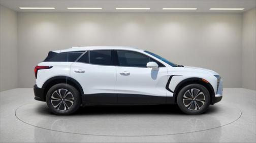 2025 Chevrolet Blazer EV AWD LT