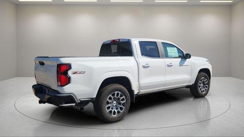 Summit White 2026 Chevrolet Colorado Z71