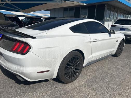 2017 Ford Mustang GT