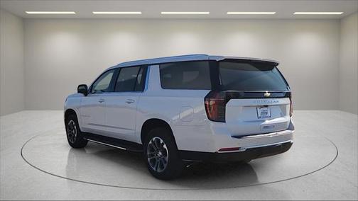 2025 Chevrolet Suburban LS