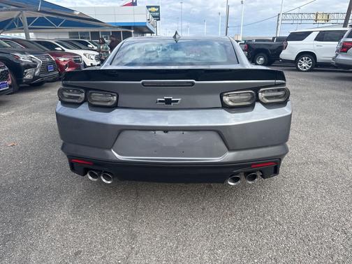 2020 Chevrolet Camaro RWD Coupe LT1