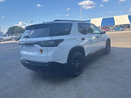 2021 Chevrolet Traverse Premier