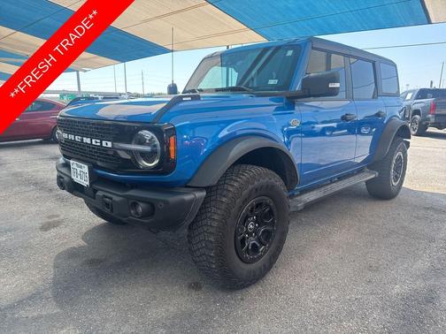 Velocity Blue Metallic 2023 Ford Bronco Wildtrak