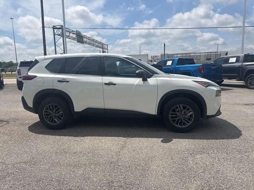 Glacier White 2023 Nissan Rogue S