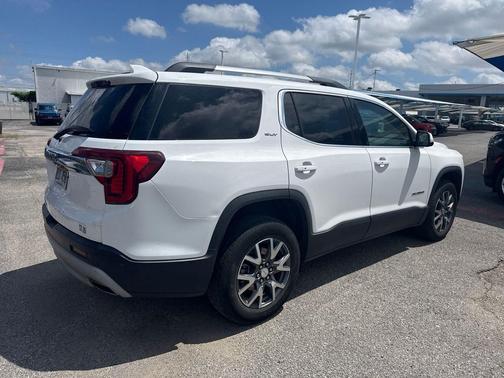 Summit White 2023 GMC Acadia FWD SLT