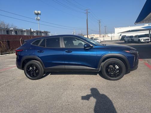 2024 Chevrolet Trax LS