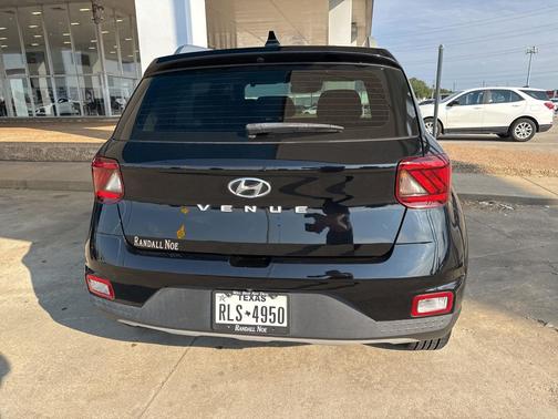 2022 Hyundai VENUE SEL