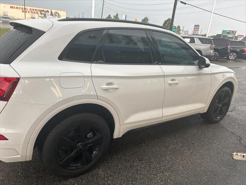 2024 Audi Q5 40 Premium Plus