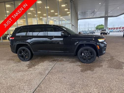 2022 Jeep Grand Cherokee Altitude