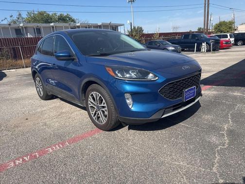 2022 Ford Escape SEL