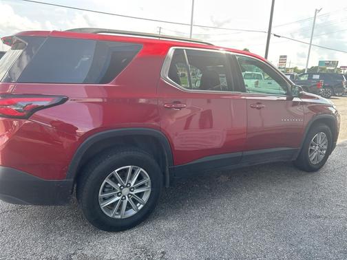 2022 Chevrolet Traverse LT Cloth