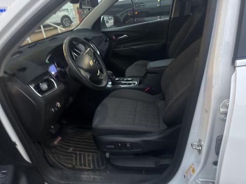 Summit White 2024 Chevrolet Equinox 1LT