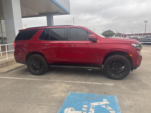 2022 Chevrolet Tahoe 4WD RST