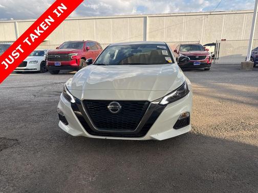 2021 Nissan Altima SR FWD