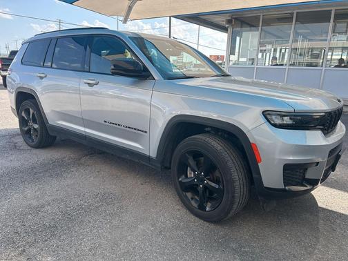 2023 Jeep Grand Cherokee L Altitude