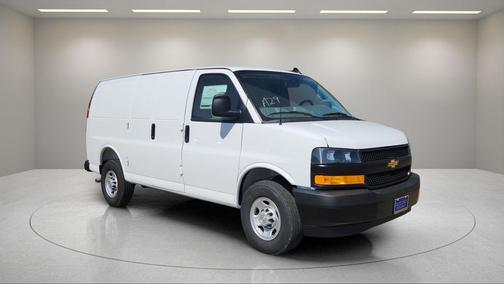 2025 Chevrolet Express 2500 RWD 2500 Regular Wheelbase WT